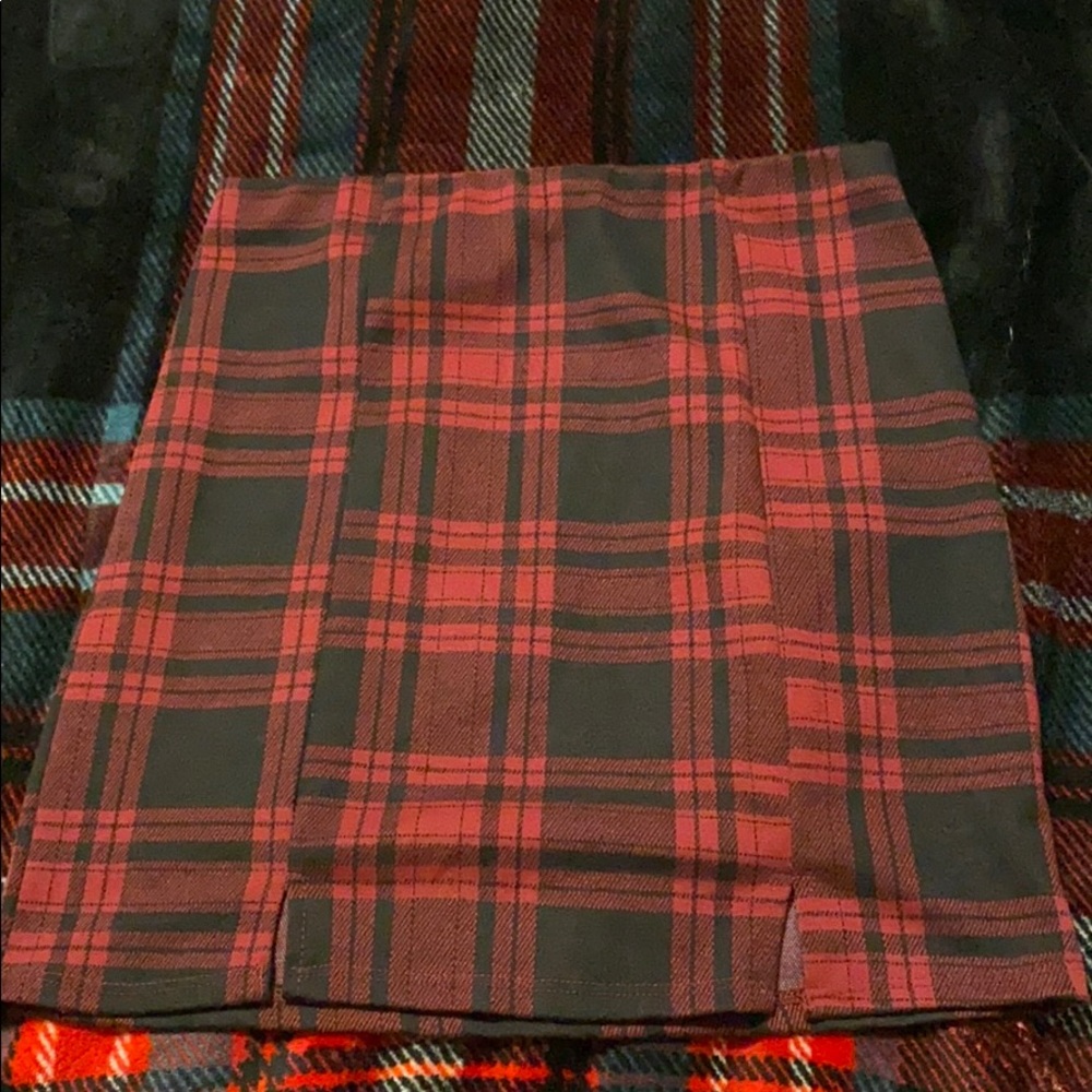 Skirt stretchable